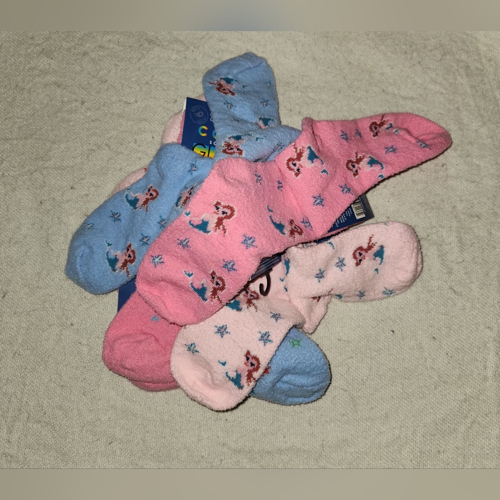 Colorful Unicorn, Mermaid, and Star Cozy Socks (5 pairs) Glow In The Dark - Picture 3 of 4